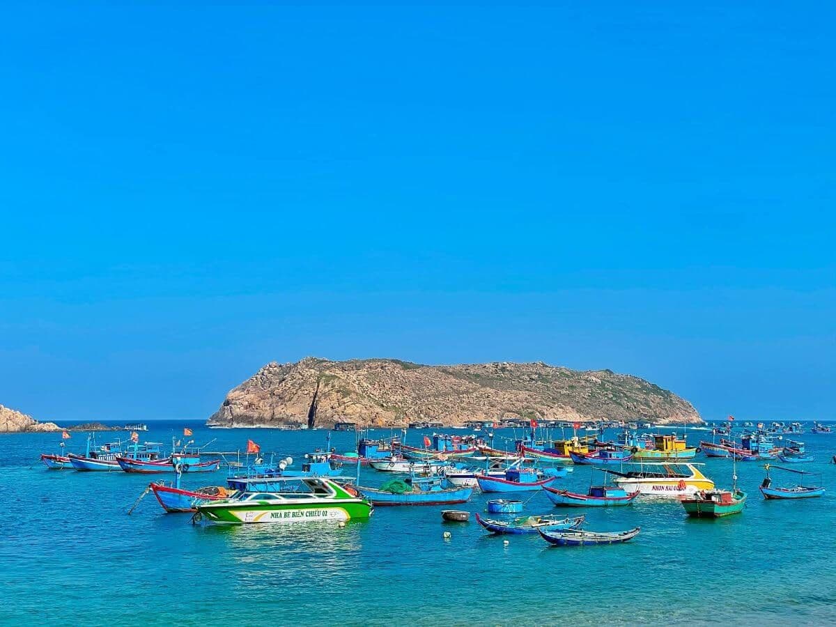 Bãi biển Quy Hòa 8
