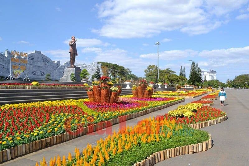 Quảng trường Đại Đoàn Kết 5