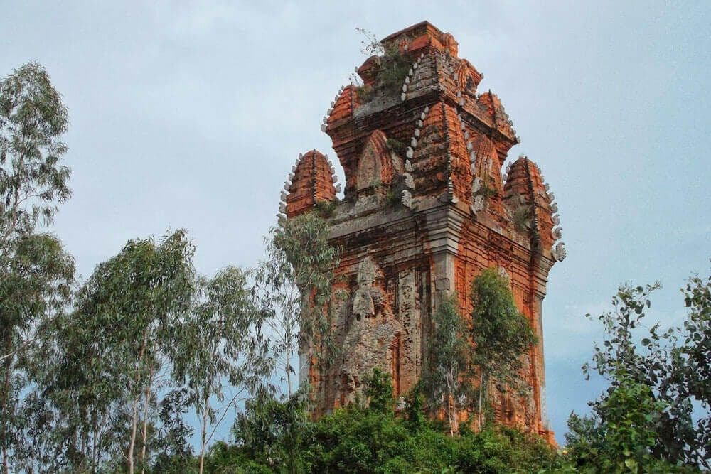 Tháp Cánh Tiên 2