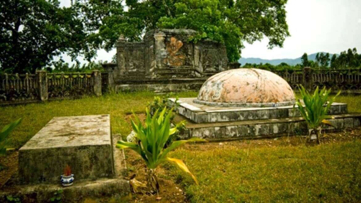 Thành Hoàng Đế 4