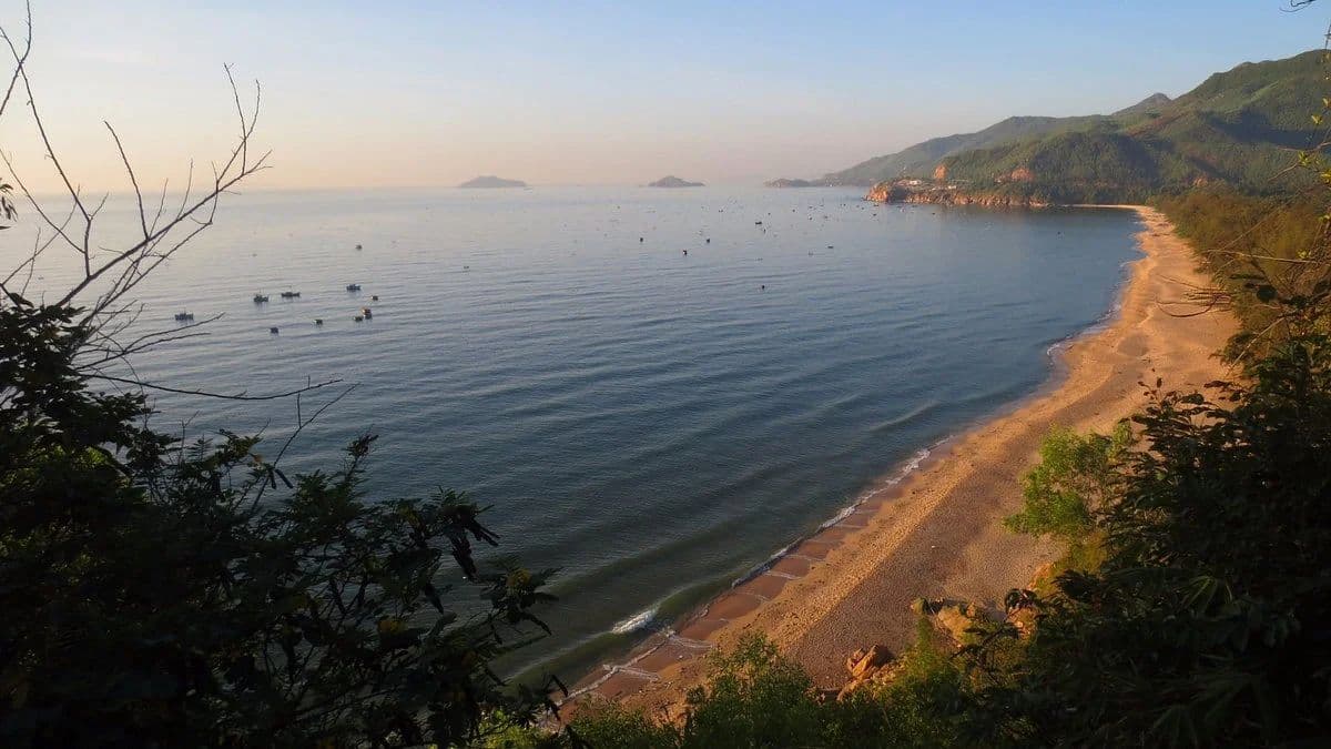 Bãi biển Quy Hòa 7