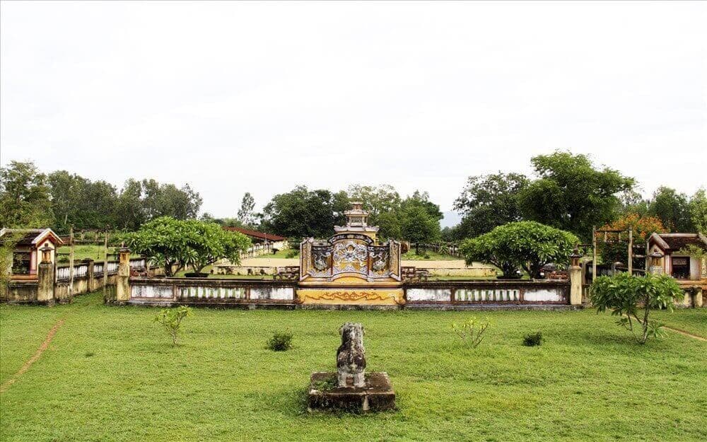 Thành Hoàng Đế 18