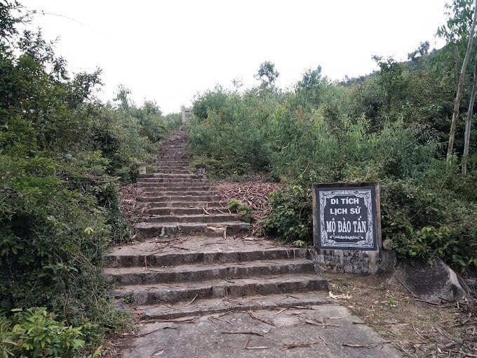 Mộ Đào Tấn 2