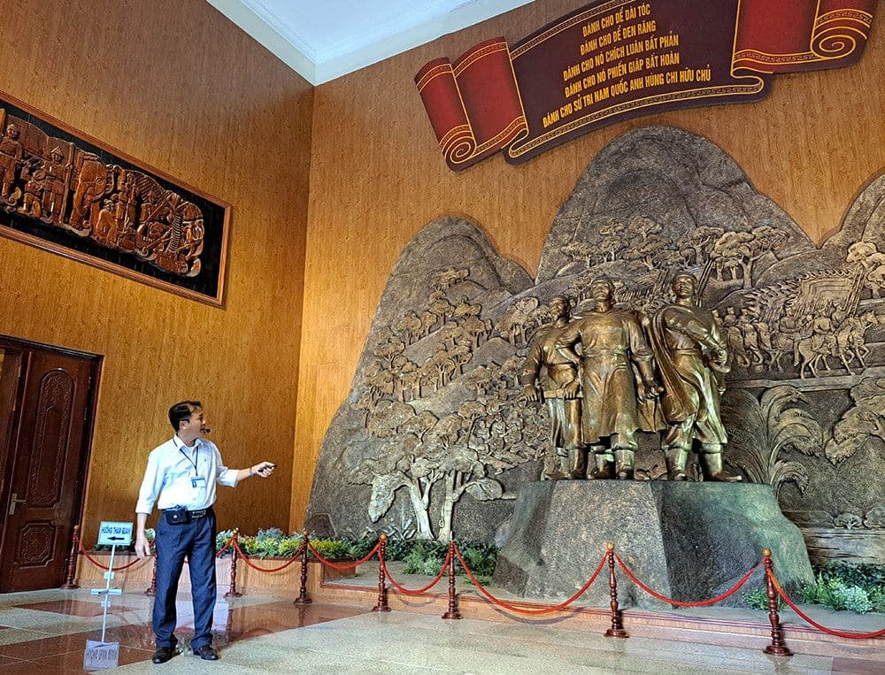 Đền thờ Tây Sơn Tam kiệt 13