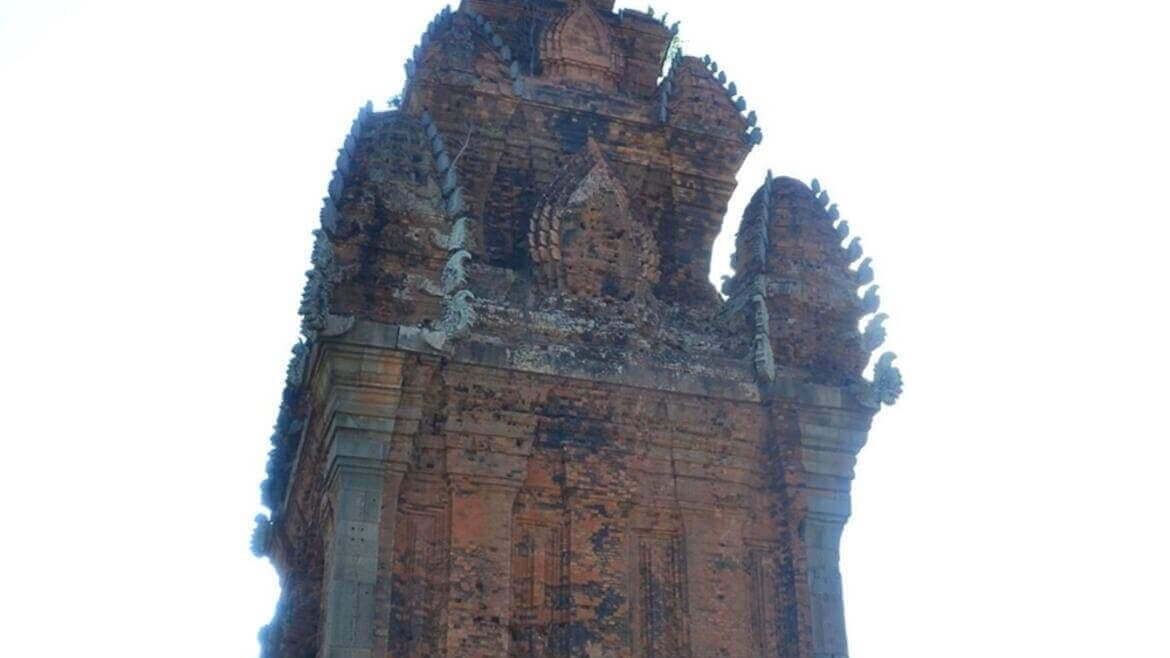 Tháp Cánh Tiên 3