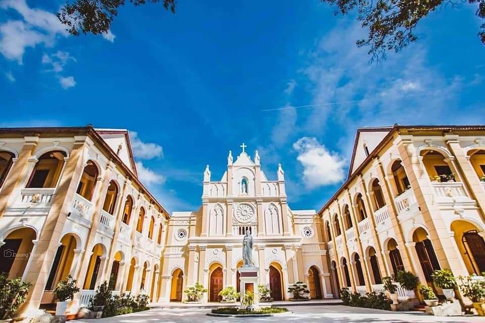 Tiểu chủng viện Làng Sông 4