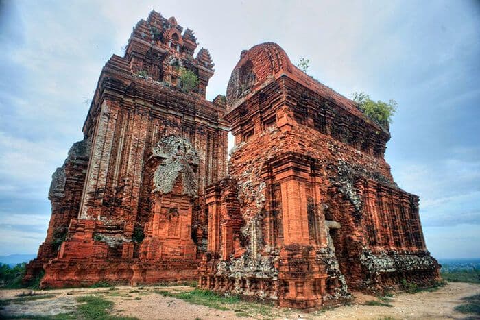 Tháp Bánh Ít (Tháp Bạc) 5