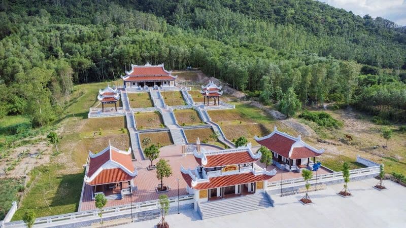 Từ đường và Đền thờ Đại Tư Đồ Võ Văn Dũng 2