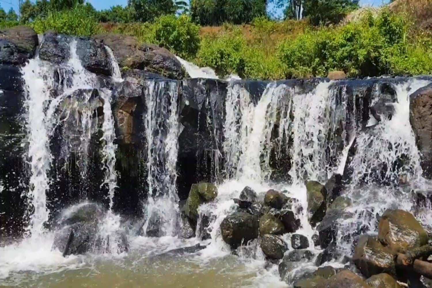 Hồ Thác Ba Chư Păh 2