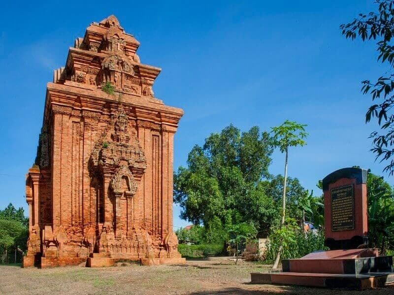 Tháp Cánh Tiên 8