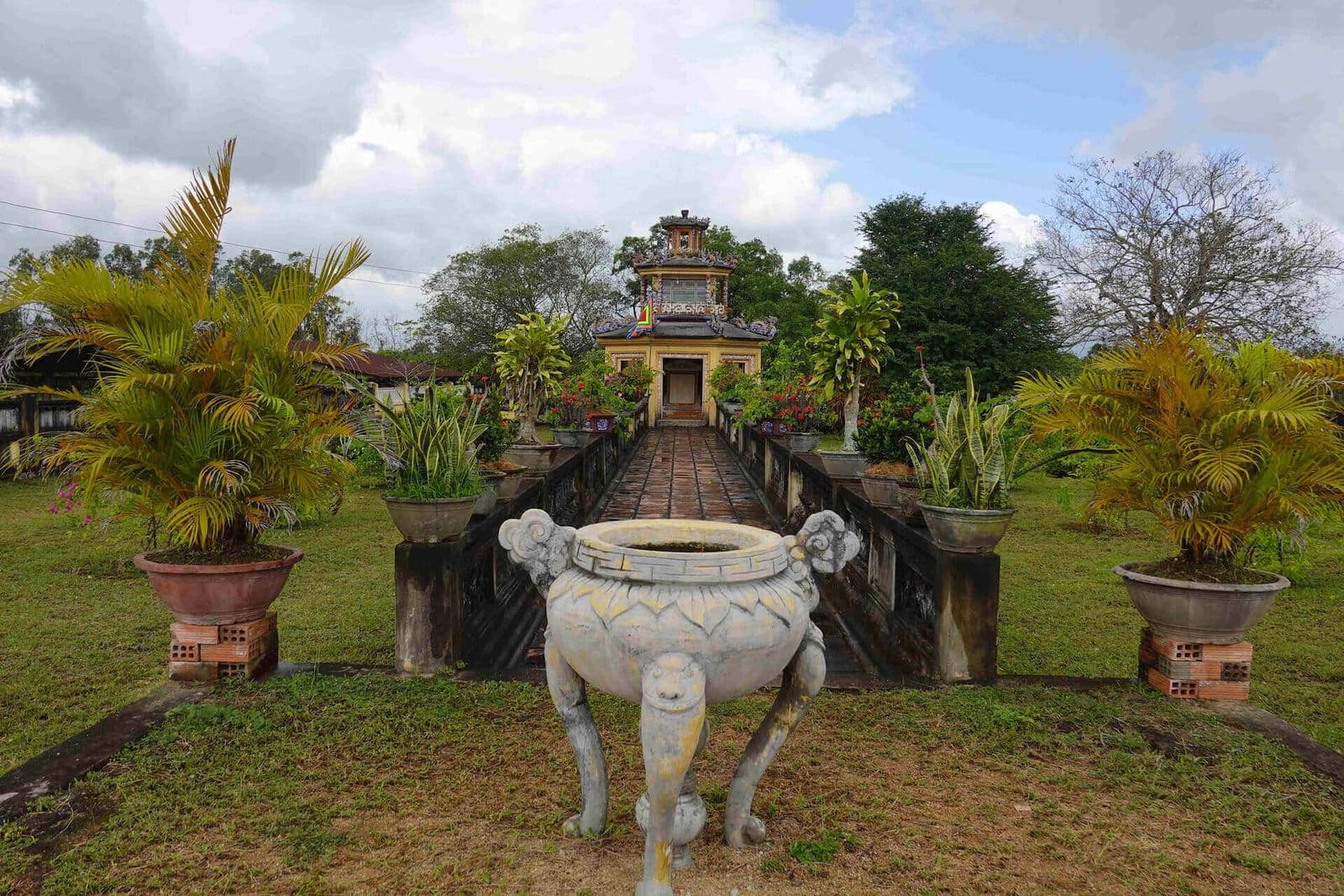 Thành Hoàng Đế 10