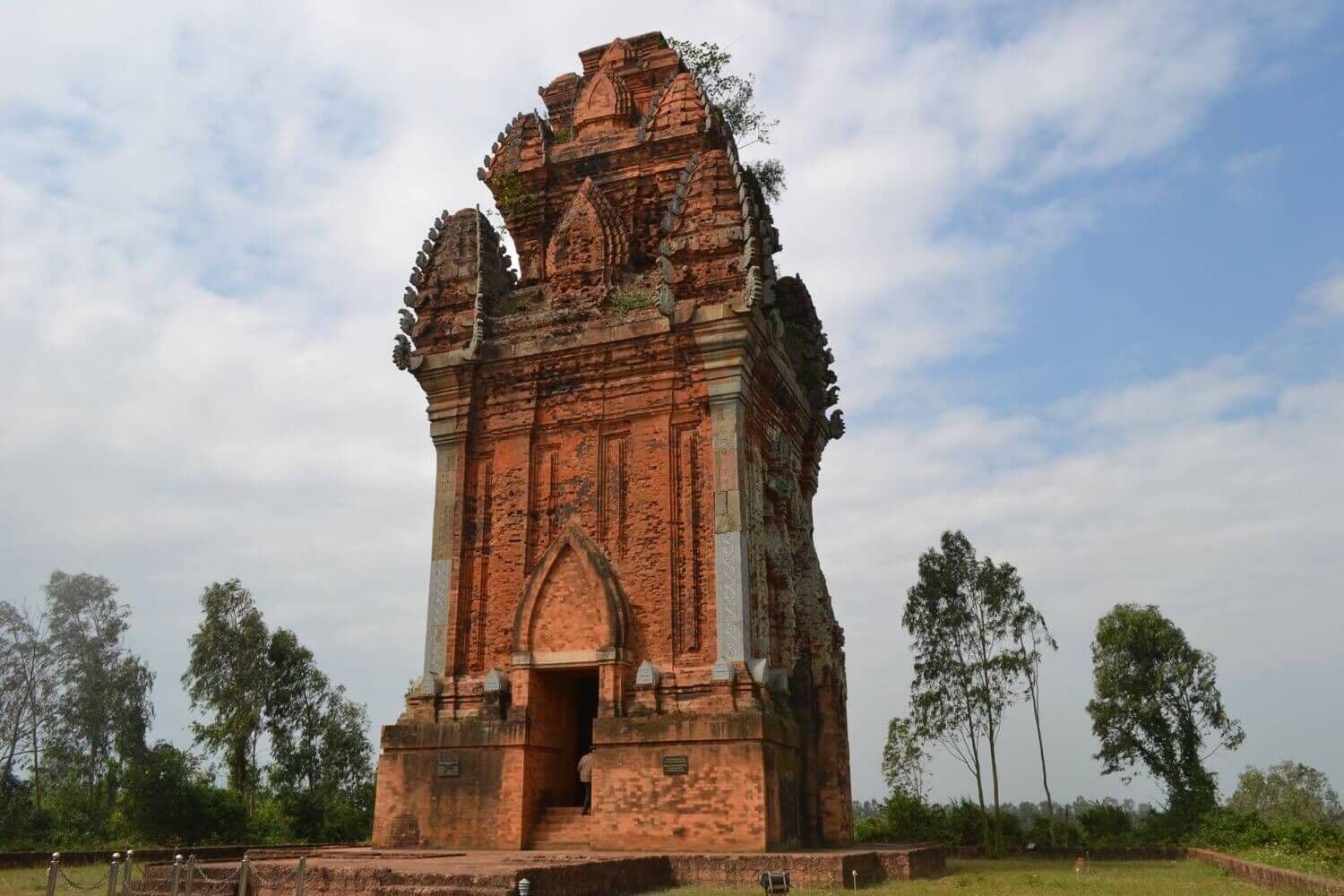 Tháp Cánh Tiên 13