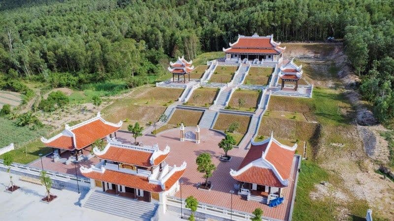 Từ đường và Đền thờ Đại Tư Đồ Võ Văn Dũng