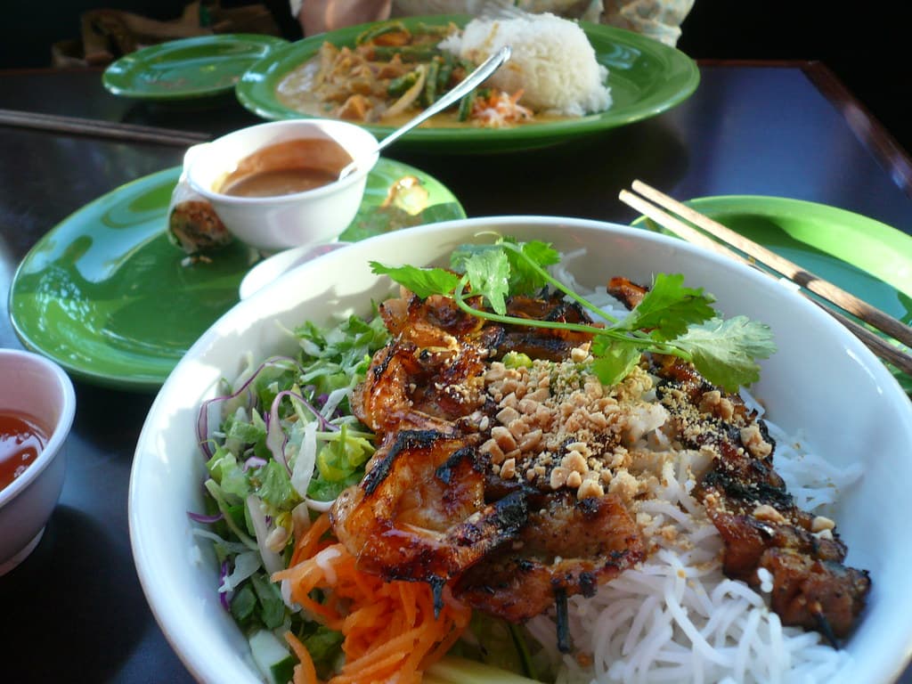 Nẫu Cuốn