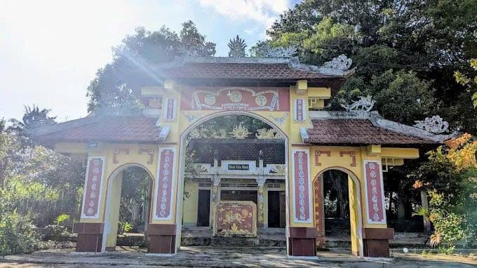 Đình Cửu Định